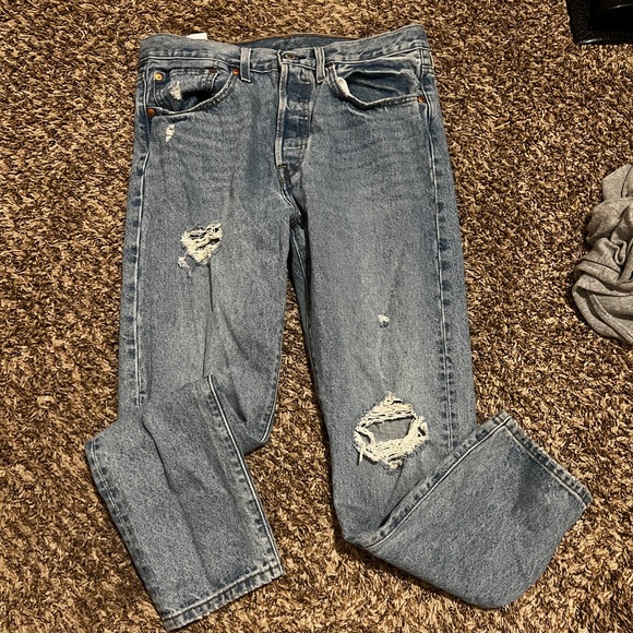 NWOT Levi’s Premium 501 Skinny Jean Light Wash - Picture 3 of 5